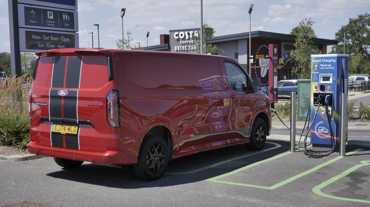 FORD E-TRANSIT CUSTOM 320 L2 ELECTRIC RWD 210kW 65kWh H1 Van MS-RT Auto